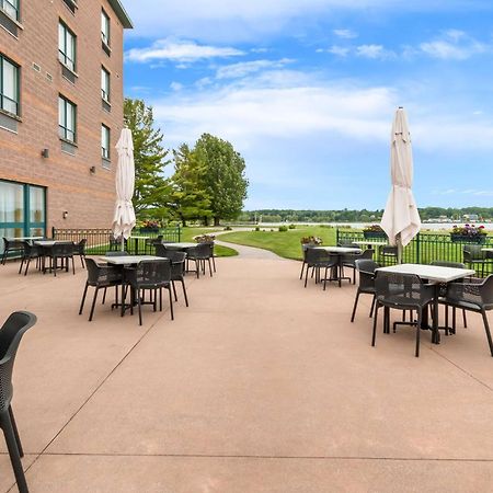 Best Western Inn On The Bay Оуэн-Саунд Экстерьер фото